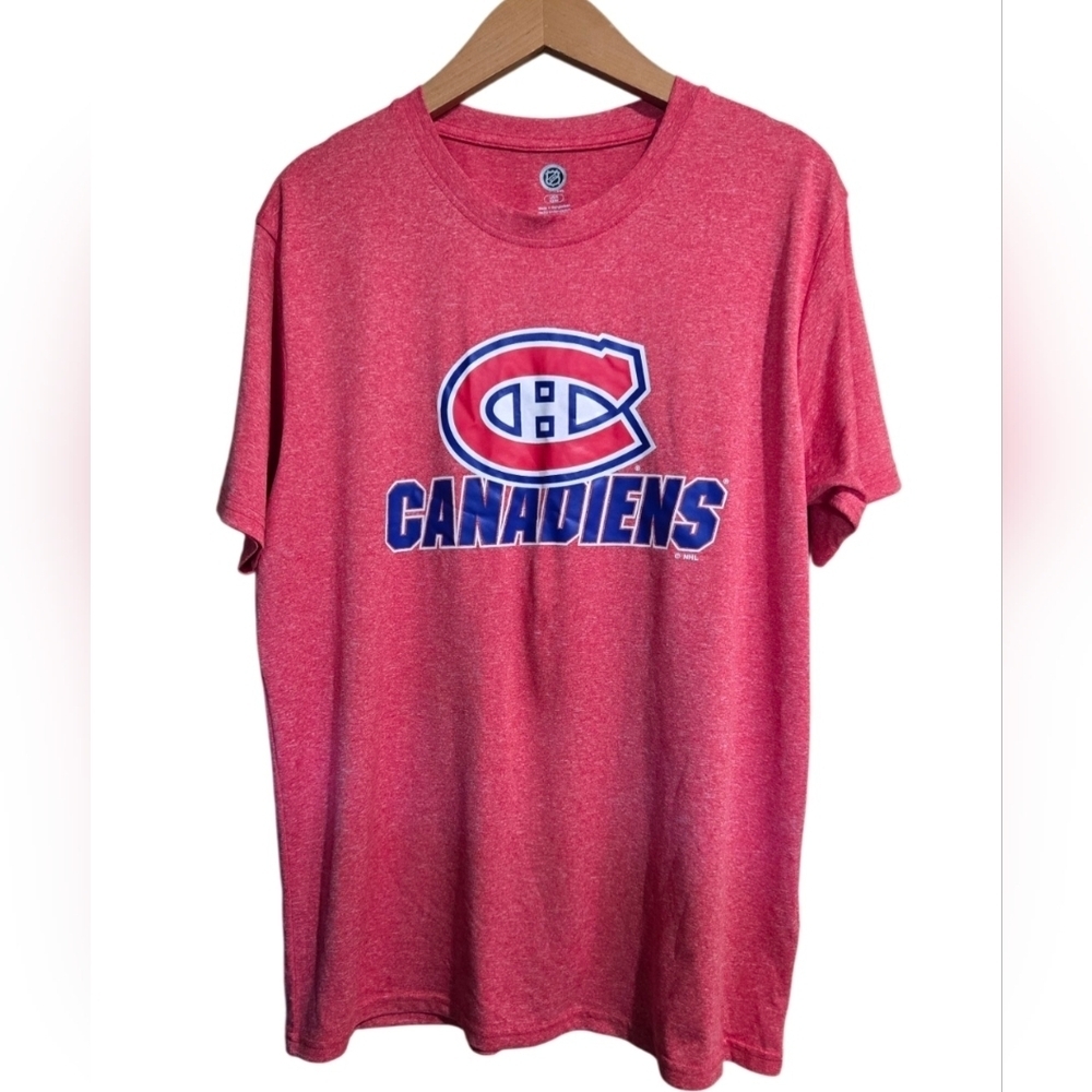 NHL Montreal Canadiens Red T-Shirt. Men's Size Large
